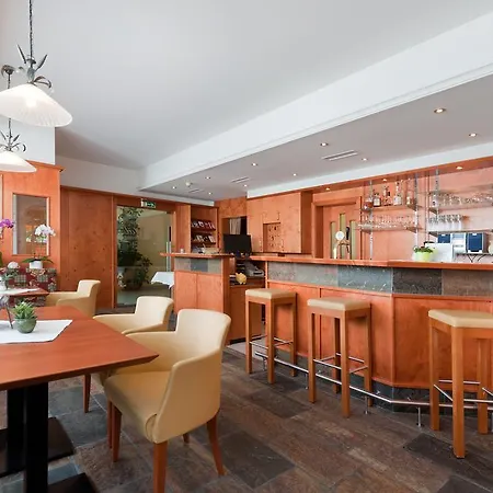 Hotel Zillertal 3*